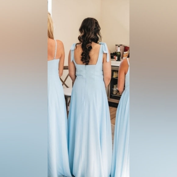 Sky Blue Dress Size 8 - Picture 4 of 4
